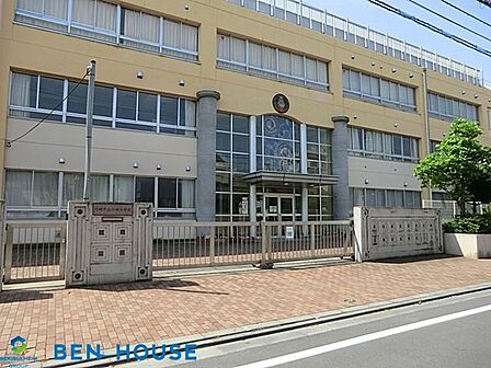 川崎市立小田小学校 徒歩15分。教育施設が近くに整った、子育て世帯も安心の住環境です。 1160m
