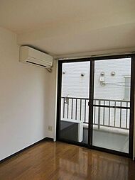 グランドール岩本I 201 2階1Kのリビング/ダイニング