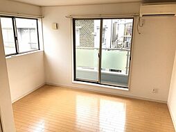 パルメゾン 201 2階1Kのリビング/ダイニング