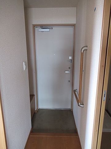 玄関(別部屋参考写真)