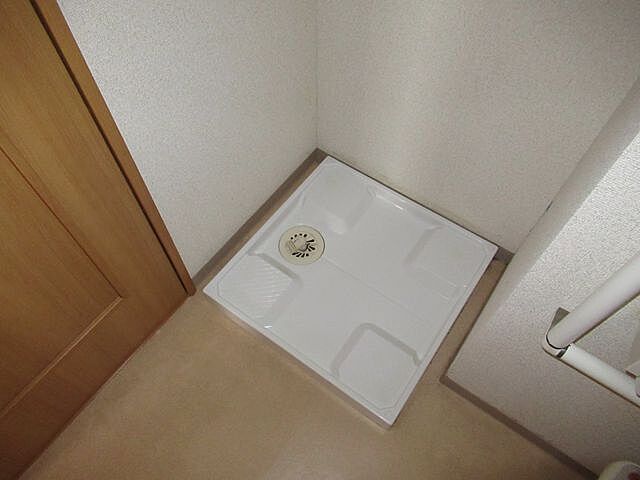 室内洗濯機置き場(別部屋参考写真)