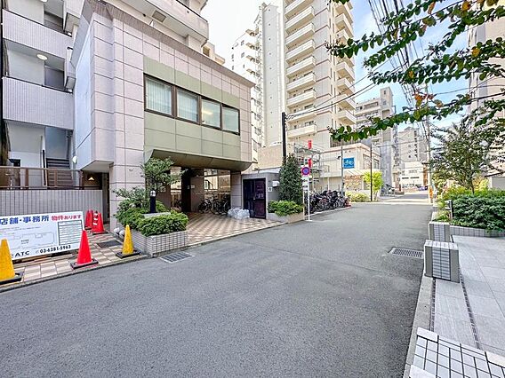 交通量や駅まで...