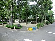 お伊勢の森児童遊園まで約377m