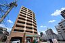 外観：利便性の高い駅近のマンションです。大切なペットと一緒に暮らせます(規約制限有)。