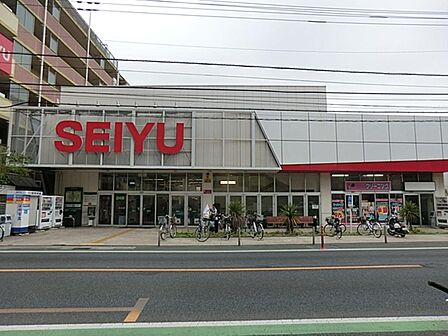 西友西所沢店まで約676m