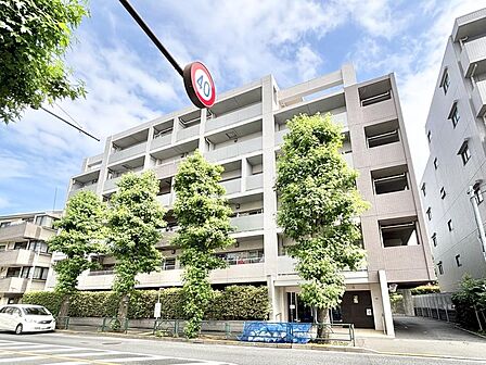 「ネットで見た」とお電話をいただければ、当日のご見学予約も可能です。