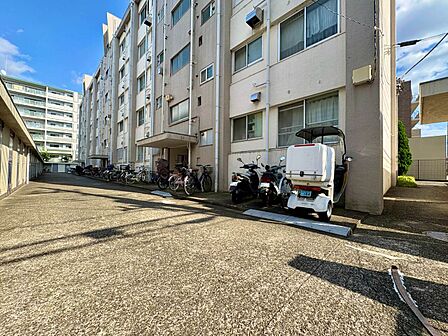 当社は選べる見学メニューをご用意。お客様のご希望・ご都合に合わせてご見学いただけます。