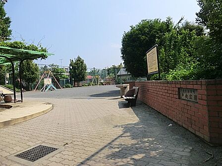 宮町中央公園まで約375m