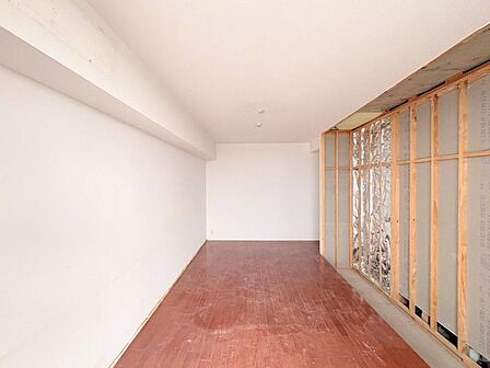 お好みの家具を置いたり、小物を飾り、お気に入りの空間づくりが楽しめそうです。