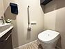 トイレ：使用後すぐに手を洗うことができ、衛生的なトイレです。