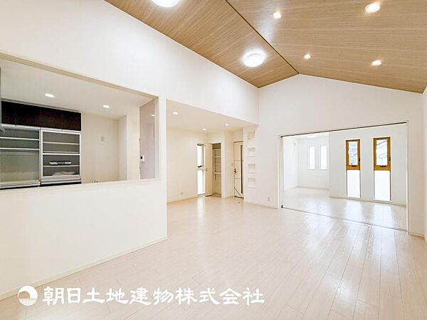 リビング/ダイニングを拡大表示