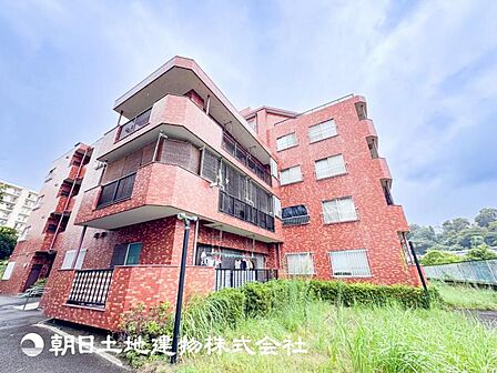 【外観写真】表現された空間はたくさんの光を浴び、風を感じ、暮らしの時間を豊かにしてくれます。