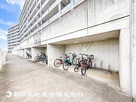 大切な家族、お客様をお迎えする玄関は住宅の入口。落ち着いた雰囲気。