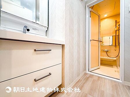 慌ただしい1日が始まり、充実した1日の終わりを締めくくる洗面所。