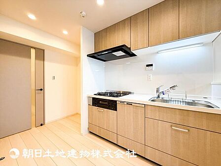 快適な日常を支える機能性と強さがひとつになった自慢のキッチンです。