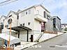 外観：【外観写真】時間のゆとりと空間、暖かな陽光がもたらす光と風を独占してください。