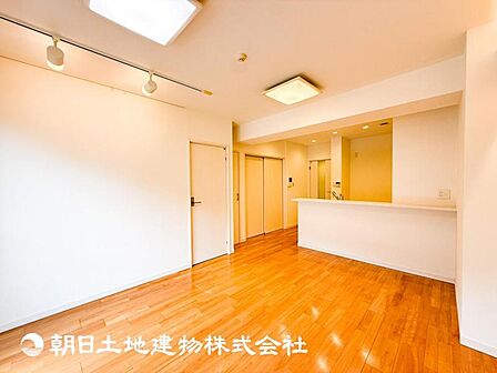 【リビング】リビングで家族との時間、自分の時間を大切にできる空間を作りました。