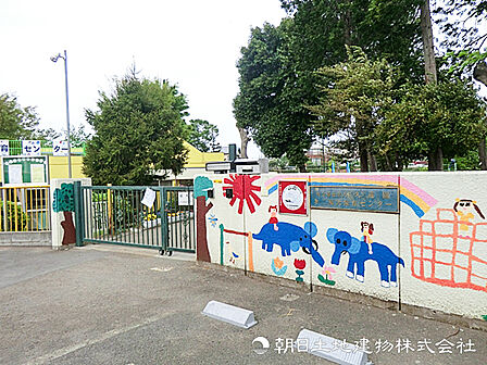 【第二福澤保育センター】600m 広い園庭や豊かな自然環境を活かしてのびのびと遊ぶことができます。食育に力を入れていたり、絵画や剣道といった豊富な体験活動も取り入れています。