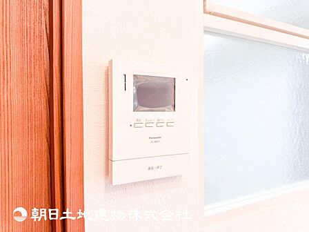 【防犯設備】TVモニター付きインターホンは訪問者のお顔を確認出来安心な機能です!