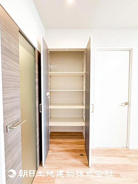 【収納】各お部屋にある収納はお部屋の整理には欠かせない空間です!