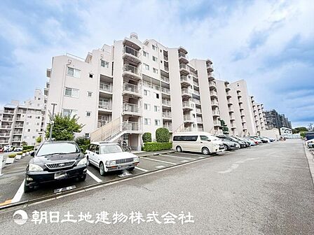 大切な家族一人ひとりの大切な個別空間をつくりあげました。