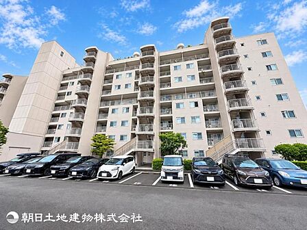 【外観写真】時間のゆとりと空間、暖かな陽光がもたらす光と風を独占してください。