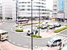周辺：【中山駅】2000ｍ　ＪＲ横浜線とグリーンラインの2沿線利用可能で横浜や都心方面のアクセスも良好です。駅周辺は商業施設が豊富。利便性と落ち着いた住環境を兼ね備えています。
