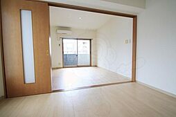 南森町プライマリーワン 4階1DKのリビング/ダイニング