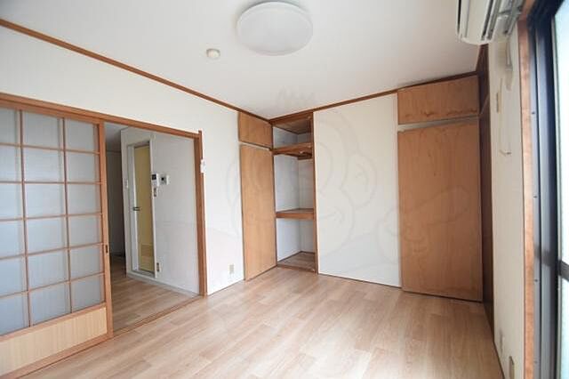 寝室