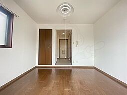 メゾン苅田 3階ワンルームのリビング/ダイニング