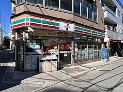 セブンイレブン武蔵小山西口店 徒歩3分。 220m
