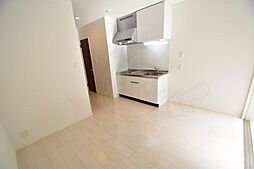 Osaka Metro千日前線 小路駅 徒歩3分の賃貸アパート 1階1LDKのリビング/ダイニング