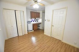 近鉄奈良線 八戸ノ里駅 徒歩11分の賃貸アパート 1階ワンルームのリビング/ダイニング