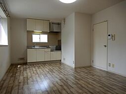 メゾン・ラ・ボーテ B11 1階2LDKのリビング/ダイニング