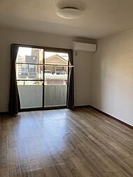 ルミナス 108 1階ワンルームの寝室