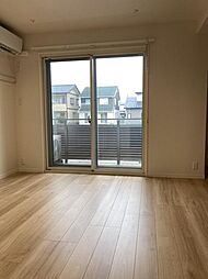 verte 106 1階ワンルームのリビング/ダイニング