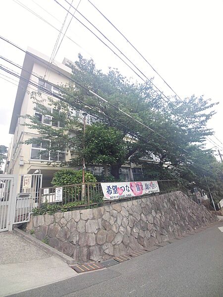 画像18:神戸市立長峰中学校