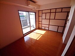 パレス東洋神戸6号館 208 2階ワンルームのリビング/ダイニング