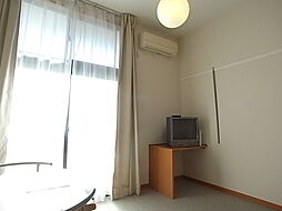 レオパレスエルザ1 102 1階1Kのリビング/ダイニング