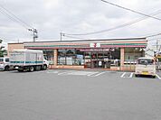 セブンイレブン(450m)