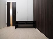 TVボード付きで家具の設置もイメージ付きやすいです