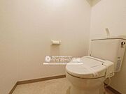 トイレは温水洗浄暖房便座付き☆