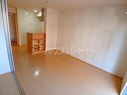 京成松戸線 上本郷駅 徒歩2分の賃貸アパート 2階1LDKのリビング/ダイニング