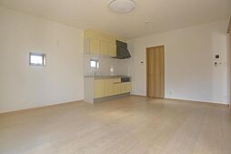 JR常磐線 北松戸駅 徒歩10分の賃貸アパート 2階2SLDKのリビング/ダイニング