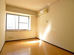 京成松戸線 上本郷駅 徒歩10分の賃貸アパート 1階ワンルームのリビング/ダイニング