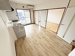 レジデンス松葉B 2階3DKのリビング/ダイニング