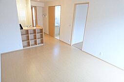 キャトルセゾンG 1階2LDKのリビング/ダイニング