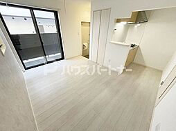 retraite 1階ワンルームのリビング/ダイニング