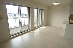 クレストフォルム柏サウスウイング 9階3LDKのリビング/ダイニング