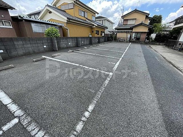 12 / 17